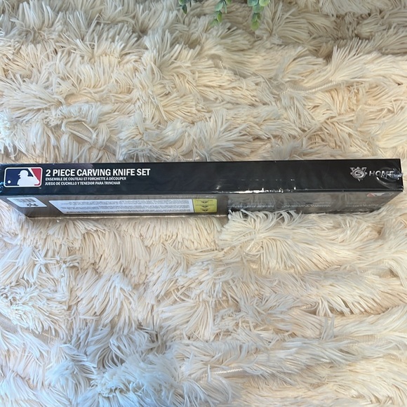 New York Yankees Two Piece Carving Knife Set by The Sports Vault - Picture 6 of 10